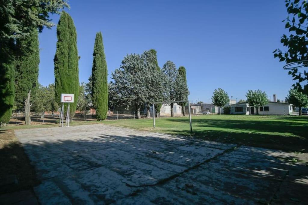 El Chalet De Gloria Santa Marta de Tormes Buitenkant foto